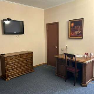 Гостиница Сударушка Краснодар Улучшенный двухместный номер с 1 кроватью или 2 отдельными кроватями, вид на город-8