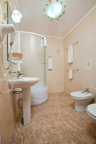 Гостиница Сударушка Краснодар Четырехместный номер-4