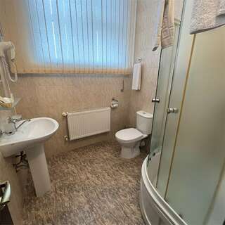 Гостиница Сударушка Краснодар Четырехместный номер-5