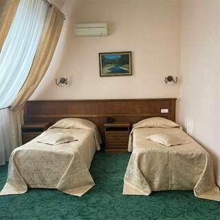 Гостиница Сударушка Краснодар Улучшенный двухместный номер с 2 отдельными кроватями-5