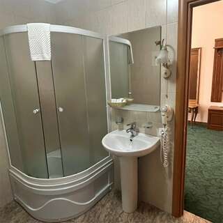 Гостиница Сударушка Краснодар Улучшенный двухместный номер с 1 кроватью или 2 отдельными кроватями, вид на город-6