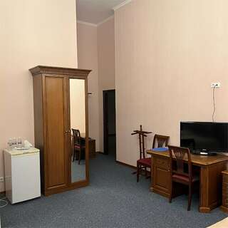 Гостиница Сударушка Краснодар Четырехместный номер-13